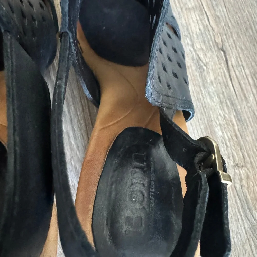 Born‎ Black Leather Havana Perforated Block Heel Slingback Sandals Size 8M